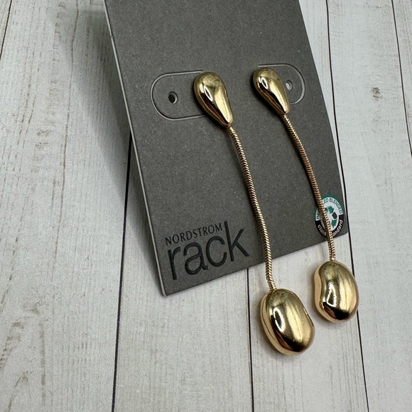 !!Host Pick!!  NWT Nordstrom Rack Goldtone Dangle Earrings - Picture 6 of 9